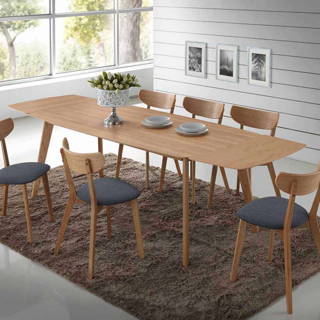 Esstisch aus Eiche lackiert Echtholz furniert
