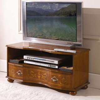 TV Unterschrank mit Nussbaum furniert verziert