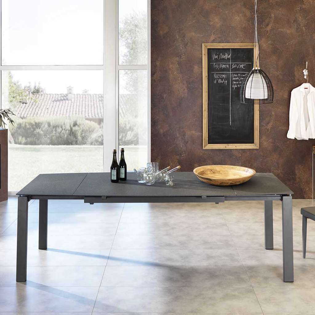 Ausziehbarer Tisch aus Sicherheitsglas und Metall modern