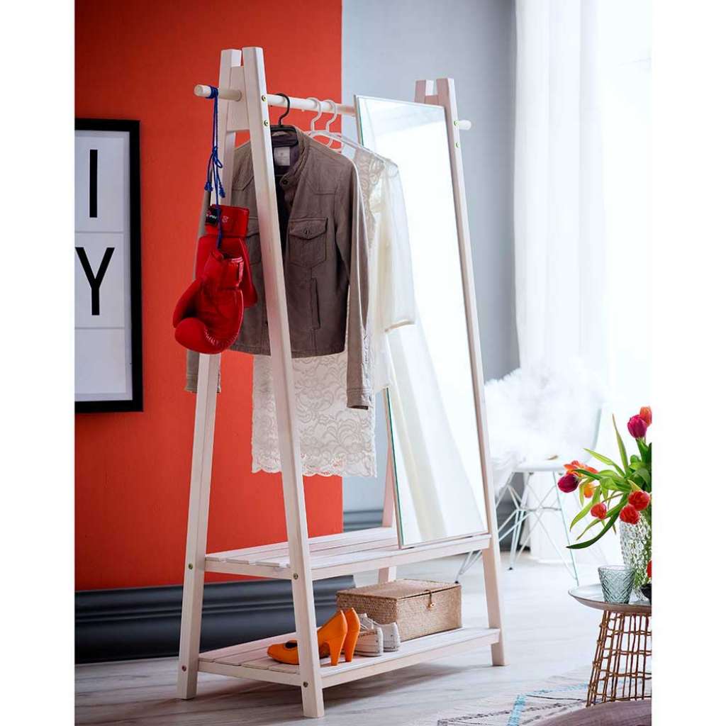 Flurgarderobe in Holz White Wash Fichte Massivholz