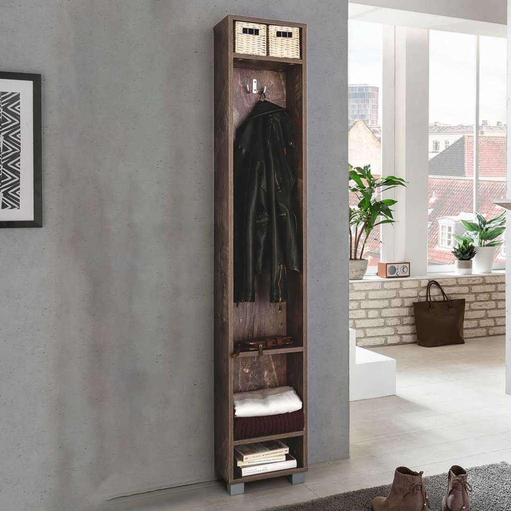 Design Garderobe in Holzpaletten Optik stehend