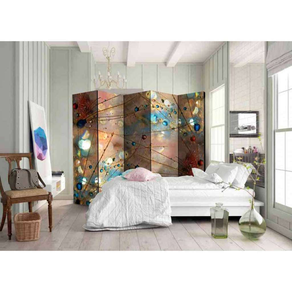 Spanische Wand mit bunten Tautropfen und Blumen fünf Elementen