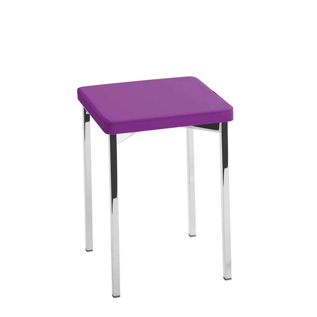 Violetter Hocker aus Kunstleder und Metall in Chromfarben quadratisch