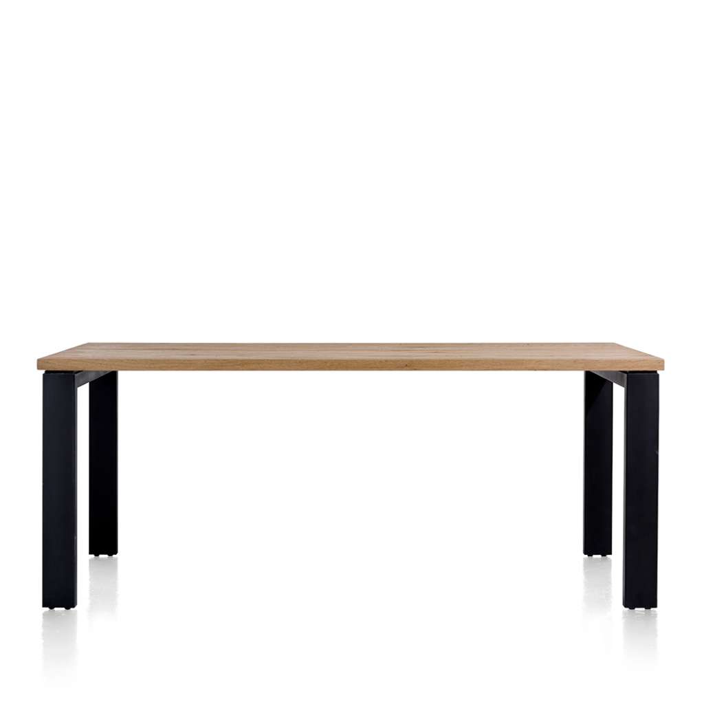 Massivholztisch in Eichefarben und Schwarz modern